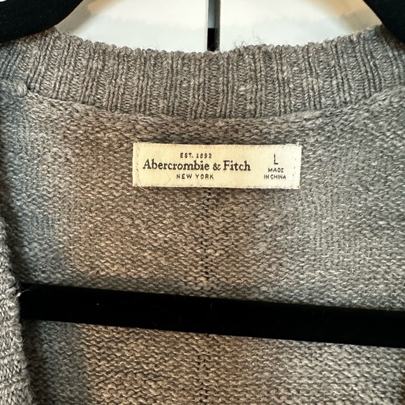 Abercrombie & Fitch Cardigan Grandpa Sweater Gray L | Moose Logo | Pockets - Picture 6 of 7